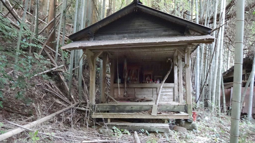 祠