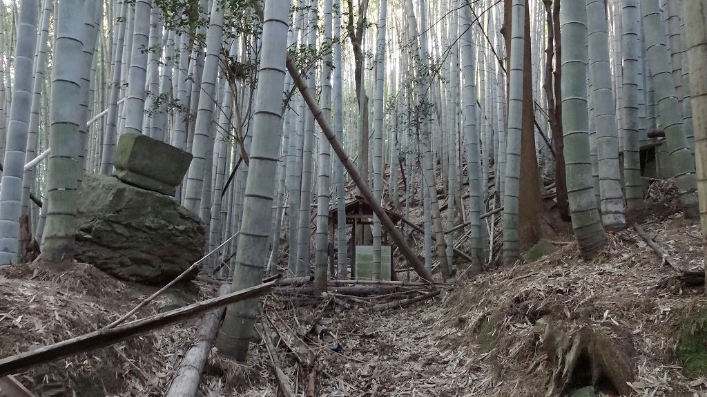 祠の跡
