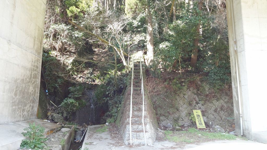 発電所跡　入口