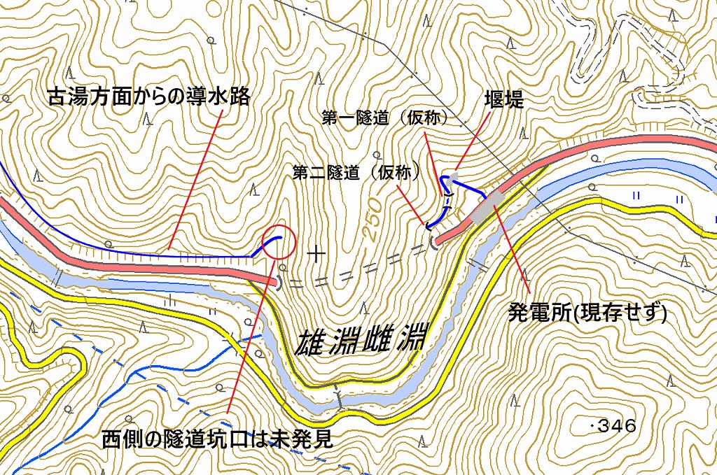 水路跡と階段